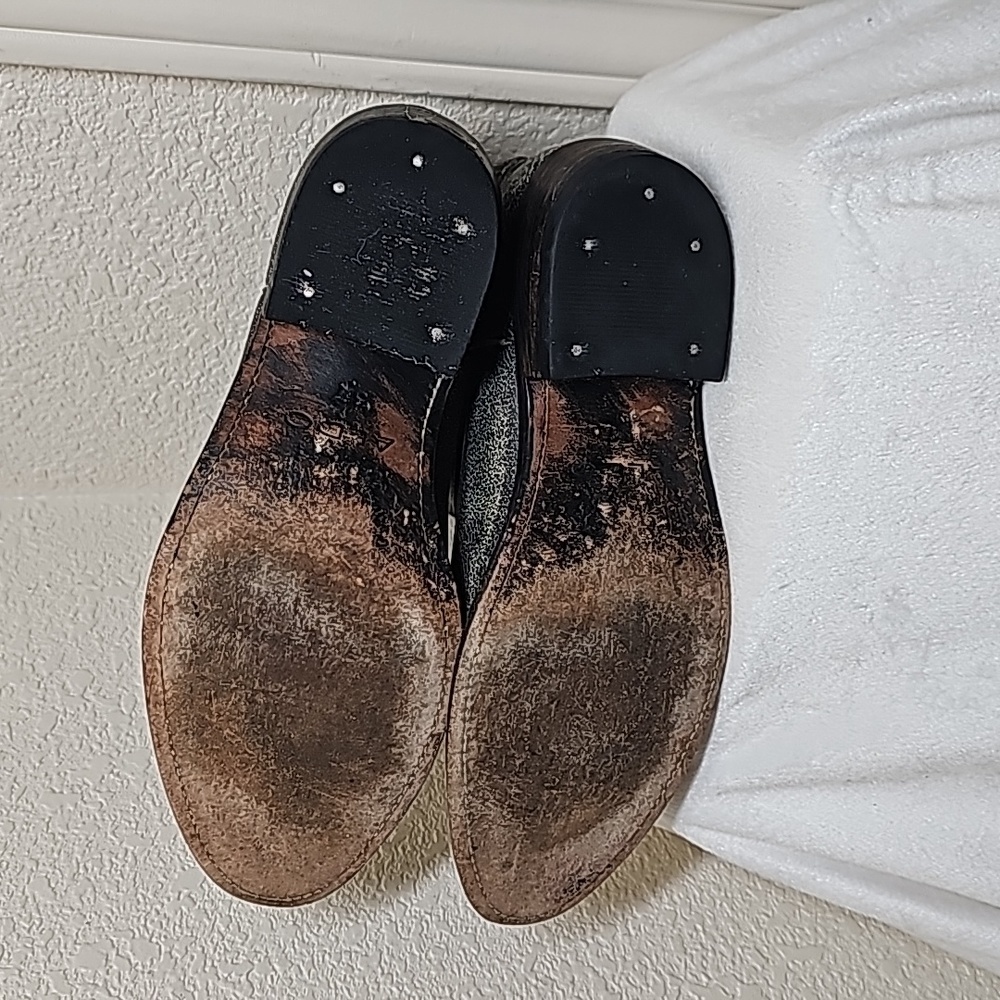 Aldo Distress Leather  Booties - Picture 8 of 11